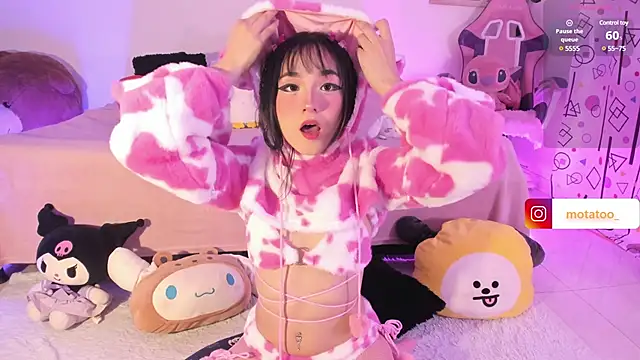 Snapshot of sussanx chatting on 03/11/25, 09:15 sussanx online show from 03/11/25, 09:15