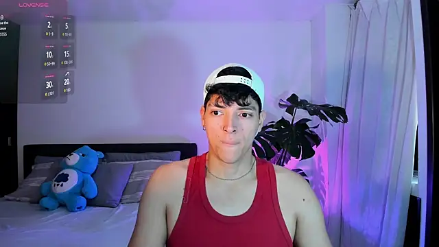 Snapshot of _JacobMiller__ chatting on 09/23/25, 03:15 JacobMiller online show from 09/23/25, 03:15