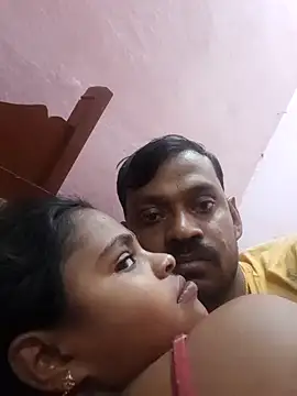 Snapshot of Hot_couple493 chatting on 02/10/25, 12:41 Hot couple493 online show from 02/10/25, 12:41