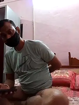 Snapshot of Hot_couple493 chatting on 03/01/25, 07:37 Hot couple493 online show from 03/01/25, 07:37