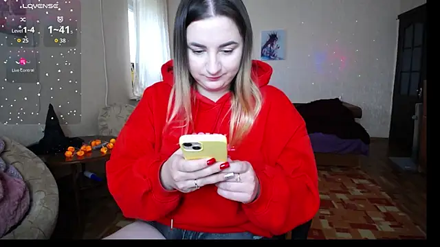 YourSwetiwGirl online show from 10/18/25, 10:16