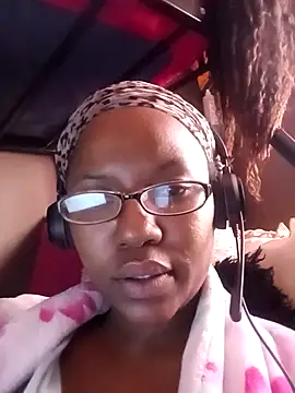 Coco Nile online show from 09/26/25, 10:41