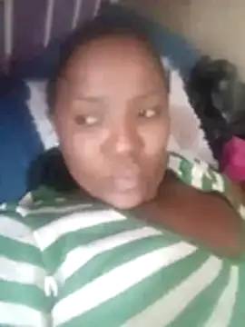 Snapshot of Coco_Nile chatting on 06/26/26, 02:32 Coco Nile online show from 06/26/26, 02:32