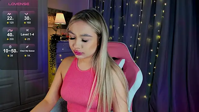 Snapshot of _Loneve__ chatting on 03/08/25, 04:50 Loneve online show from 03/08/25, 04:50