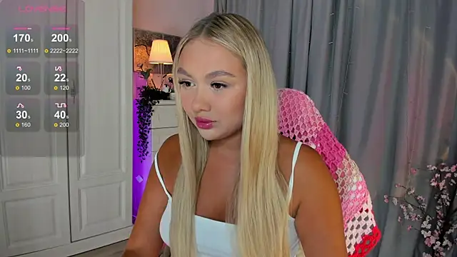 Snapshot of _Loneve__ chatting on 09/12/25, 03:45 Loneve online show from 09/12/25, 03:45