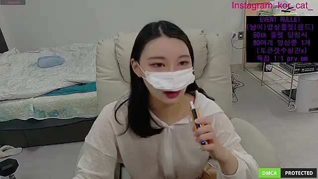 Kor Cat online show from 10/10/25, 03:22