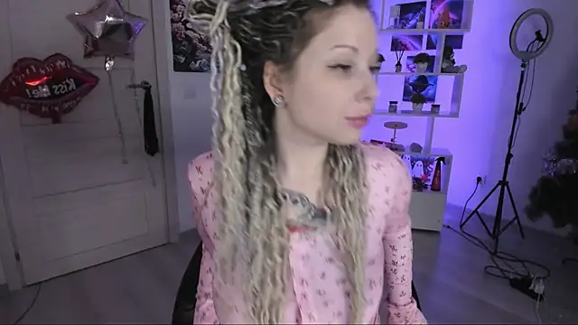 HoneySallyMoore online show from 11/09/25, 01:59