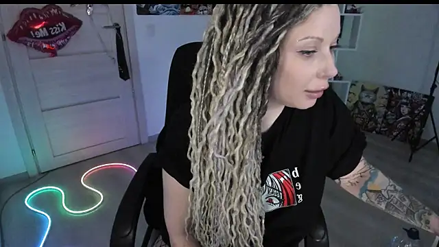 HoneySallyMoore online show from 04/06/26, 04:46