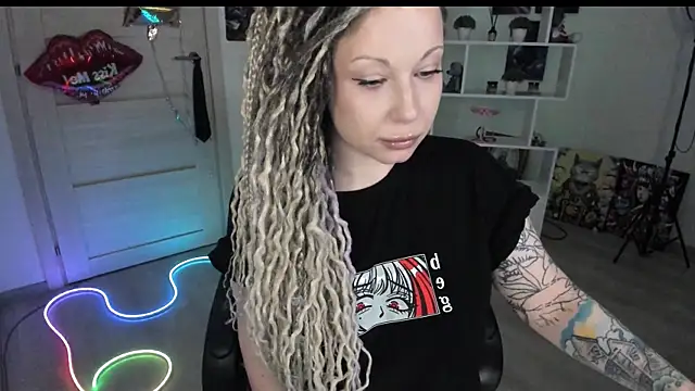 HoneySallyMoore online show from 04/12/26, 08:14