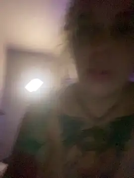 Snapshot of favoritestepsis chatting on 09/22/25, 11:45 favoritestepsis online show from 09/22/25, 11:45