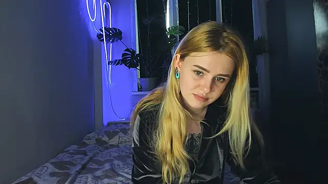 Snapshot of Alexa_Pirs chatting on 02/10/25, 01:01 Alexa Pirs online show from 02/10/25, 01:01