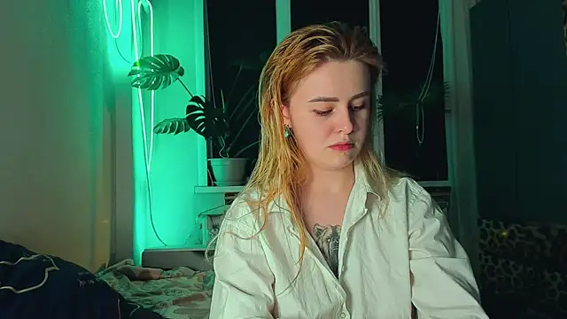 Snapshot of Alexa_Pirs chatting on 03/04/25, 09:54 Alexa Pirs online show from 03/04/25, 09:54