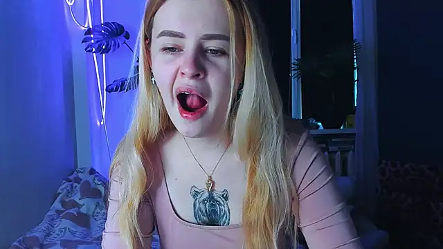 Snapshot of Alexa_Pirs chatting on 03/19/25, 06:03 Alexa Pirs online show from 03/19/25, 06:03