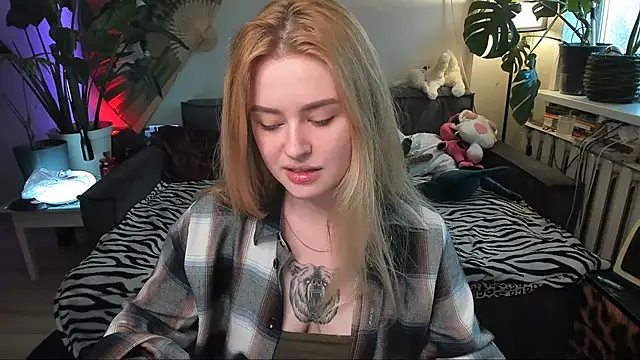 Alexa Pirs online show from 03/21/26, 02:42