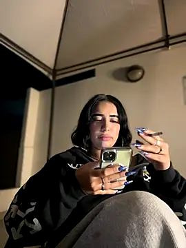 Scarlett-LS online show from 09/12/25, 01:49