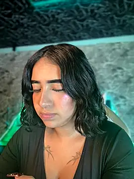 Scarlett-LS online show from 11/12/25, 02:12