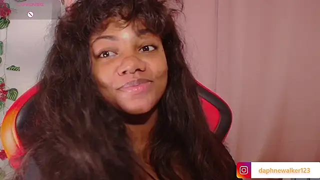 Daphnewalker   online show from 02/10/26, 01:37