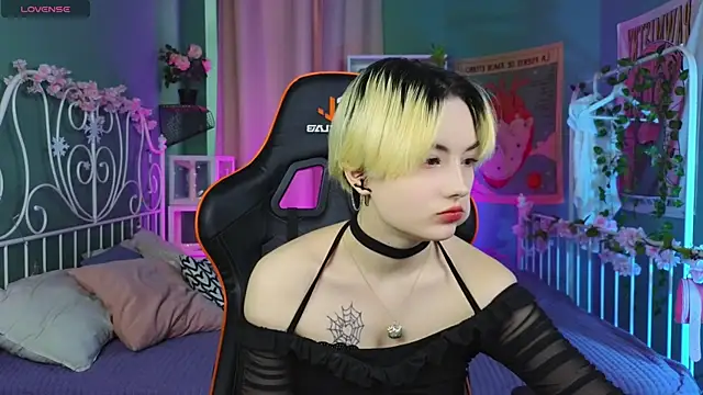 Akemi Sora  online show from 03/01/25, 09:29