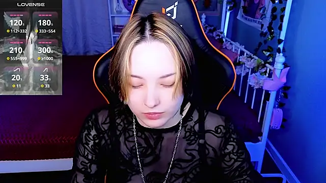 Akemi Sora  online show from 01/16/26, 03:27