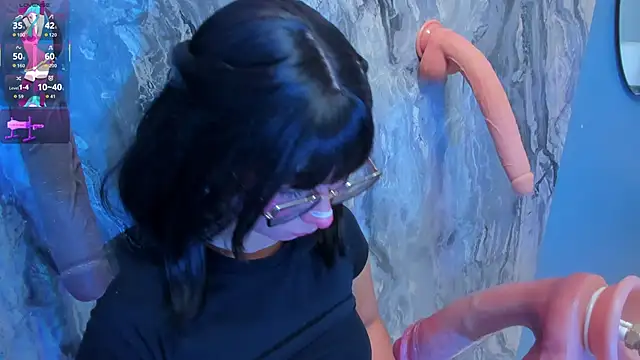 Snapshot of linda_sofi__ chatting on 10/15/25, 07:47 linda sofi online show from 10/15/25, 07:47