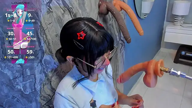 Snapshot of linda_sofi__ chatting on 11/12/25, 08:52 linda sofi online show from 11/12/25, 08:52