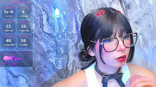 Snapshot of linda_sofi__ chatting on 11/25/25, 08:31 linda sofi online show from 11/25/25, 08:31