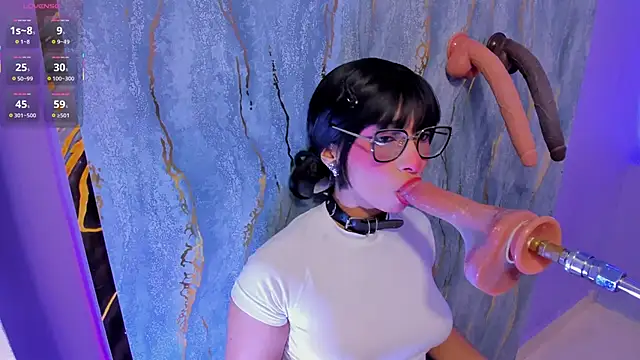 Snapshot of linda_sofi__ chatting on 01/15/26, 08:01 linda sofi online show from 01/15/26, 08:01