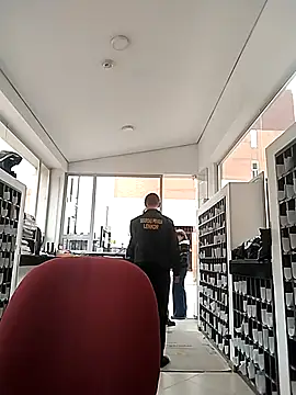 Snapshot of oscarshow24 chatting on 02/23/25, 05:29 oscarshow24 online show from 02/23/25, 05:29