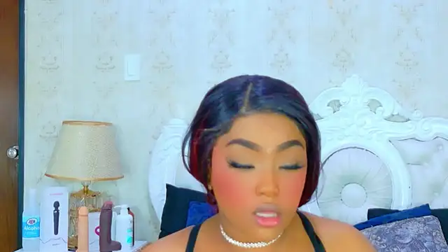 TianahGlow online show from 02/18/26, 05:20