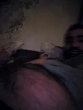 Snapshot of cuckold123 chatting on 10/22/25, 06:35 cuckold123 online show from 10/22/25, 06:35