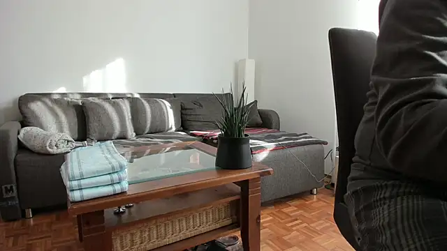 molicaremolicare online show from 11/19/25, 12:16