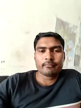 Snapshot of ccuteboyyyy chatting on 02/20/25, 10:37 ccuteboyyyy online show from 02/20/25, 10:37