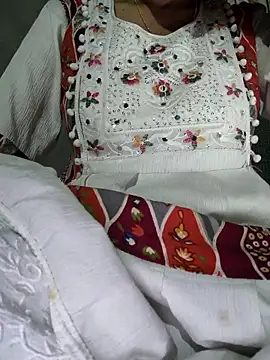 Snapshot of lovely----bhabhi chatting on 12/20/25, 01:02 lovely----bhabhi online show from 12/20/25, 01:02