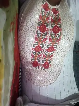 Snapshot of lovely----bhabhi chatting on 12/21/25, 01:13 lovely----bhabhi online show from 12/21/25, 01:13