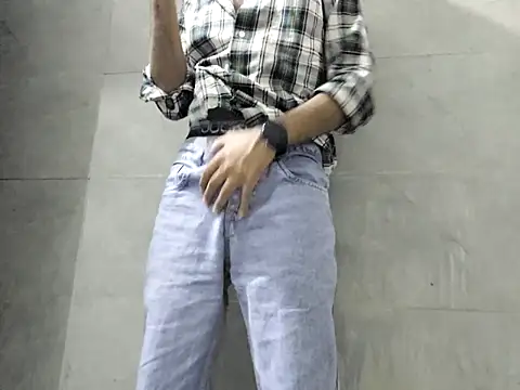 Lustyluckyy online show from 10/31/25, 03:46