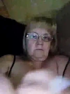 Snapshot of Violet5364 chatting on 06/13/26, 07:45 Violet5364 online show from 06/13/26, 07:45