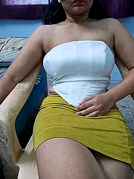 Snapshot of Jassi_Does chatting on 02/21/25, 09:13 Jassi Does online show from 02/21/25, 09:13