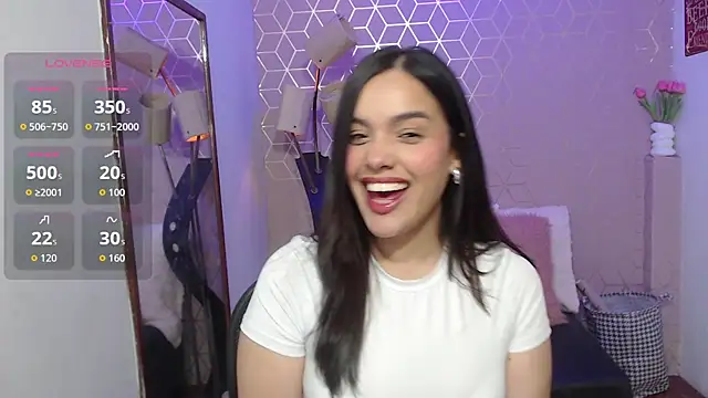 Snapshot of Lana_Pearce chatting on 10/11/25, 04:05 Lana Pearce online show from 10/11/25, 04:05