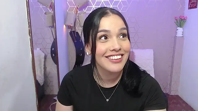 Snapshot of Lana_Pearce chatting on 11/18/25, 10:25 Lana Pearce online show from 11/18/25, 10:25