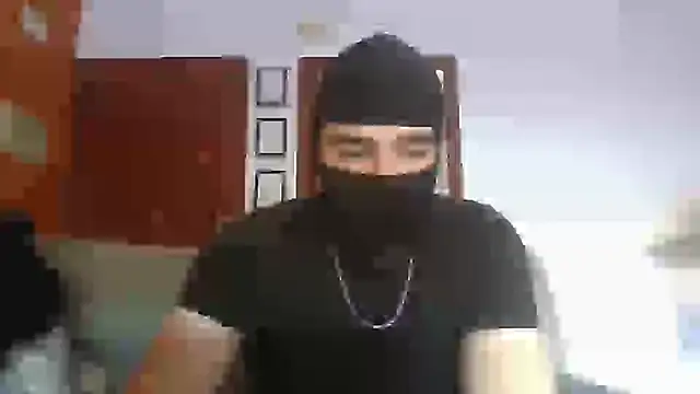 Snapshot of ESCOMOFUC chatting on 02/13/25, 01:48 ESCOMOFUC online show from 02/13/25, 01:48