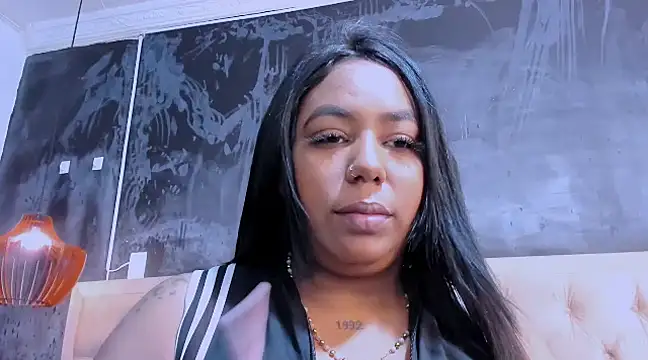 emma purple  online show from 03/04/25, 06:29