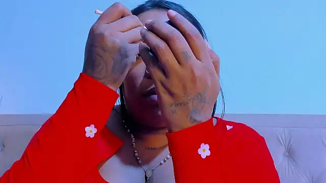 emma purple  online show from 03/17/25, 06:32