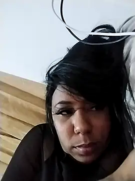 emma purple  online show from 03/23/25, 08:48