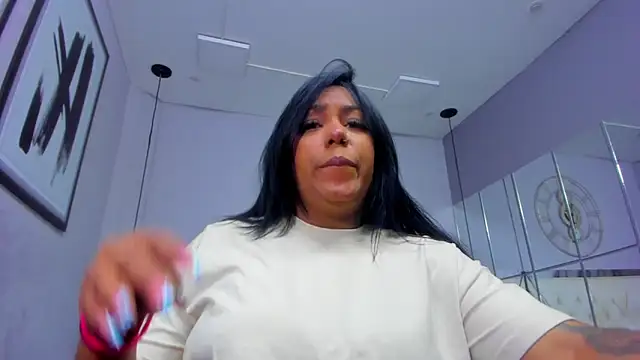 emma purple  online show from 10/24/25, 12:45