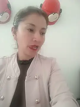 Snapshot of Cielo_carpentier69 chatting on 05/21/26, 05:20 Cielo carpentier69 online show from 05/21/26, 05:20