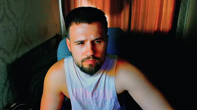 Snapshot of Vladik_b chatting on 07/03/26, 08:54 Vladik b online show from 07/03/26, 08:54