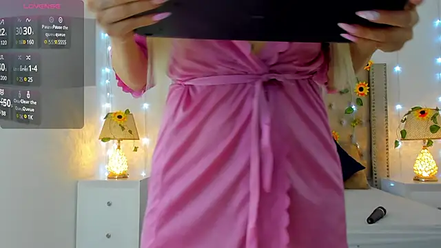 Snapshot of CandieGilson__ chatting on 03/03/25, 12:37 CandieGilson   online show from 03/03/25, 12:37