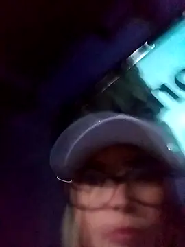 Snapshot of CandieGilson__ chatting on 09/24/25, 10:51 CandieGilson   online show from 09/24/25, 10:51