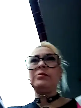 CandieGilson   online show from 04/03/26, 11:08