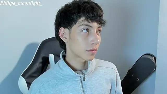 philipe moonlight  online show from 02/20/25, 07:45